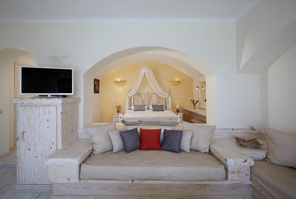 Athermi Suites - Adults Only Тира Экстерьер фото